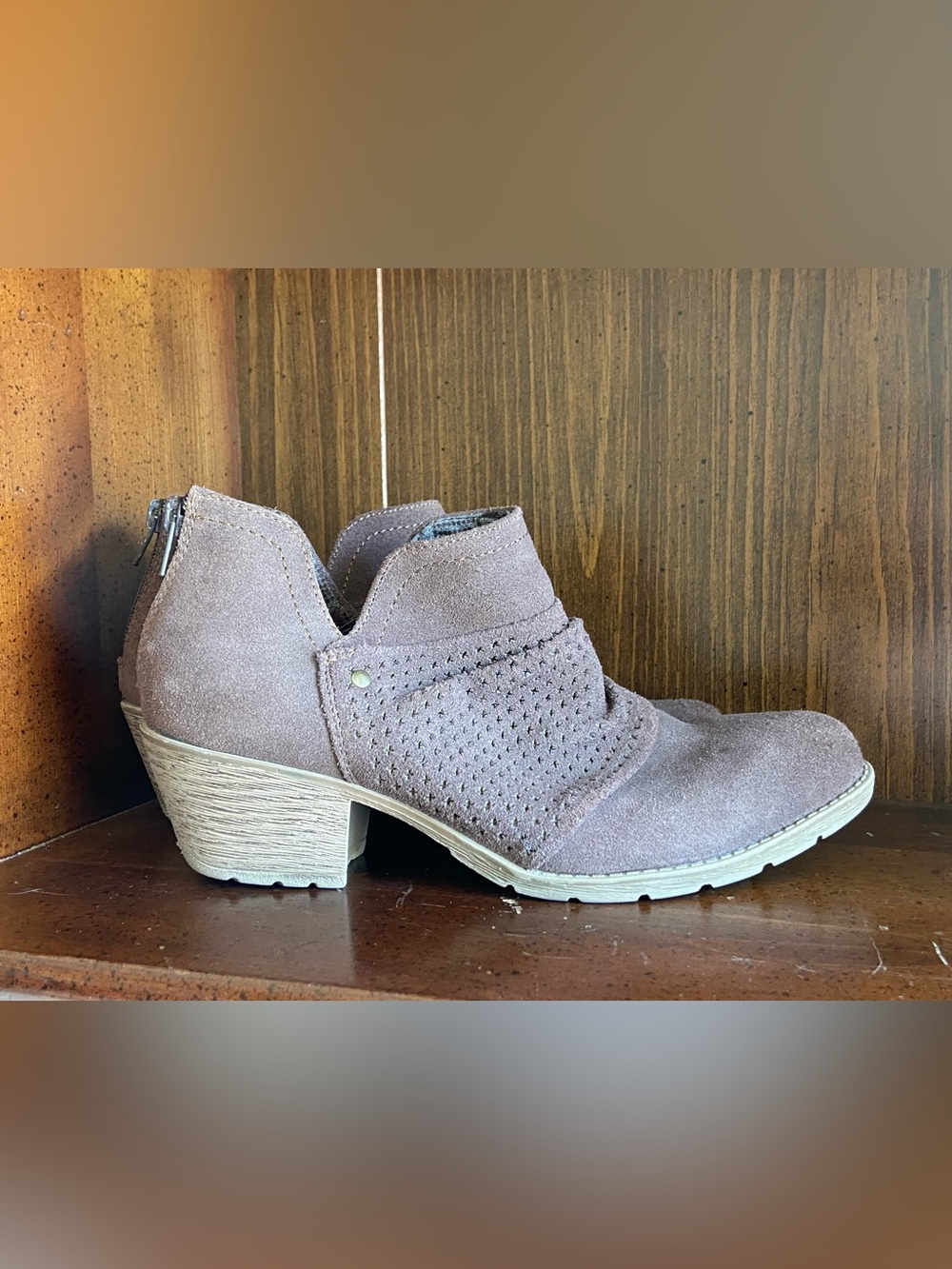 Earth Origins Womens Chelsea Suede Taupe Women’s Ankle Booties boots 8.5 Zip up
